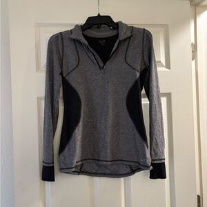 Champion Women's Gray and Black Long Sleeve Top